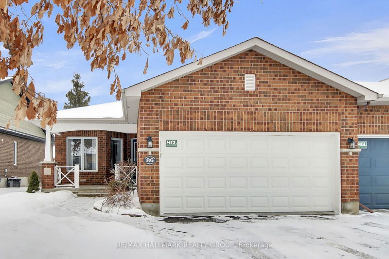 home for sale on 86 Waterthrush Crescent