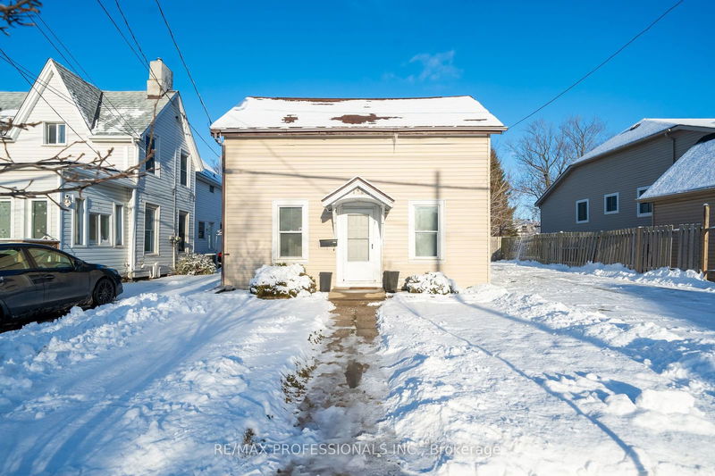 home for sale on 146 Oakdale Avenue