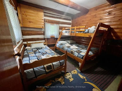 Unit 5 — 1341 BILLIE BEAR Rd, Lake of Bays - Sinclair image-0-4