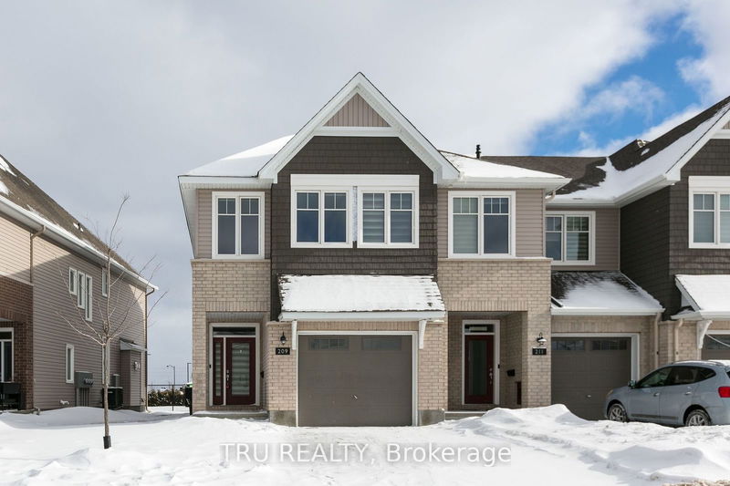 home for sale on 209 FINSBURY Avenue