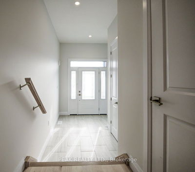 236 Applewood St, Blandford-Blenheim - Plattsville image-0-3