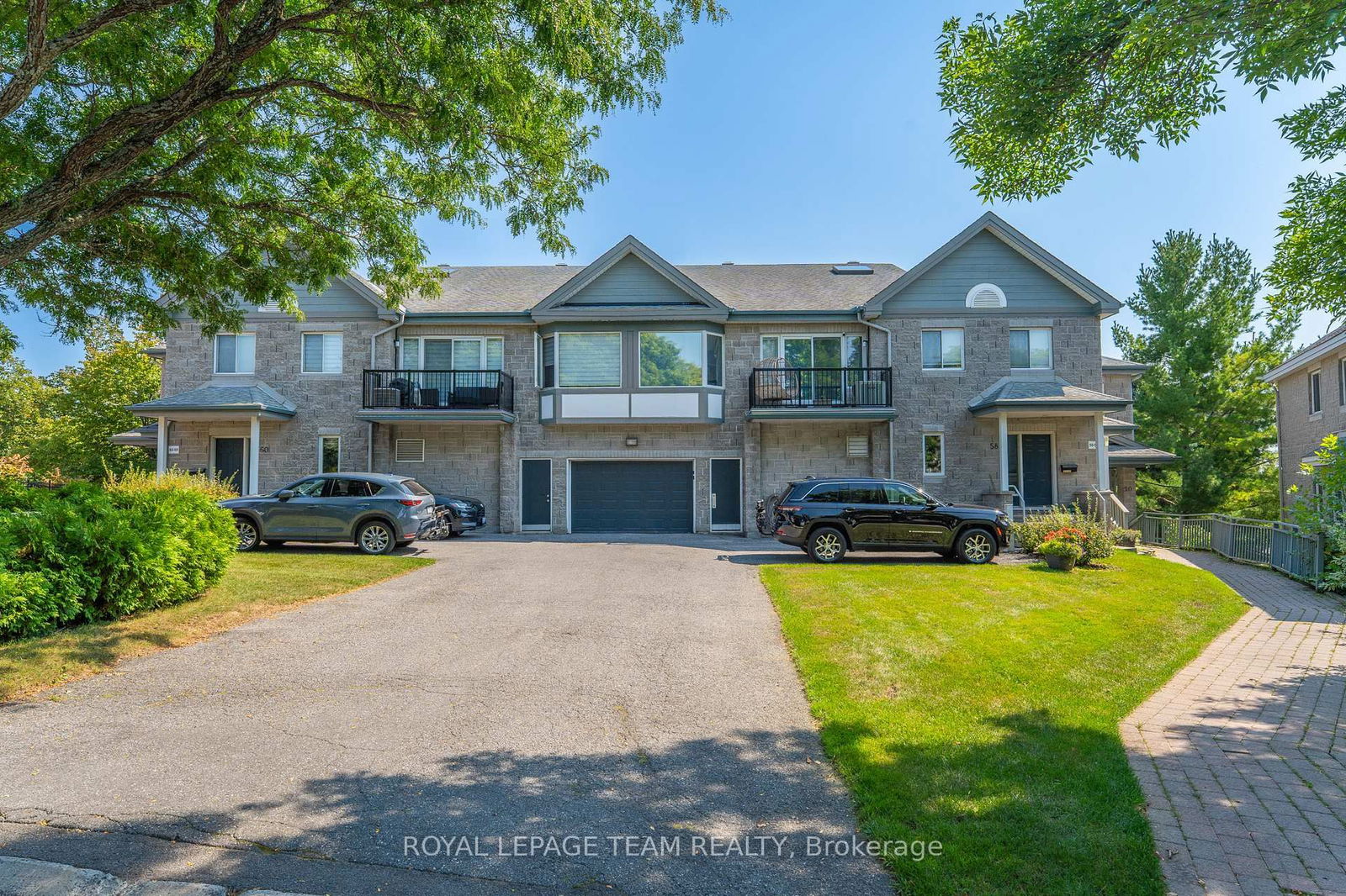 Condo sold at 54 ROBSON Court, Ottawa, Kanata - Kanata Lakes/Heritage Hills, K2K 2W1 - MLS: X11958800