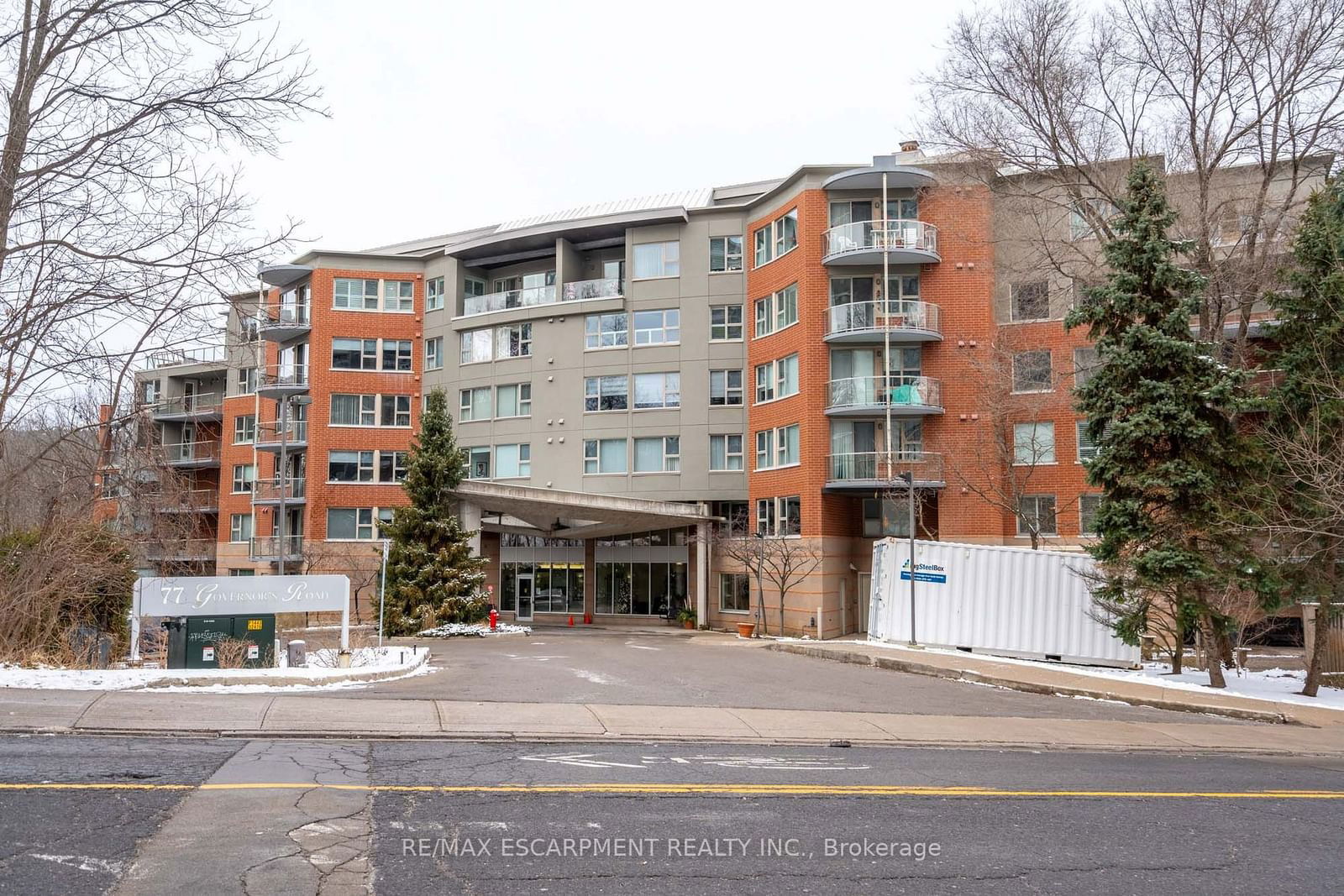 Condo for sale at 201-77 GOVERNORS Road, Hamilton, Dundas, L9H 7N8 - MLS: X11958818