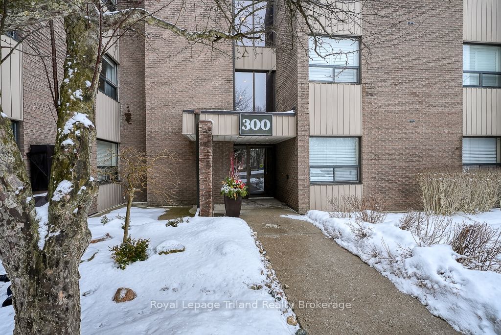 Condo for sale at 319-300 Everglade Crescent, London, North P, N6H 4P8 - MLS: X11958964