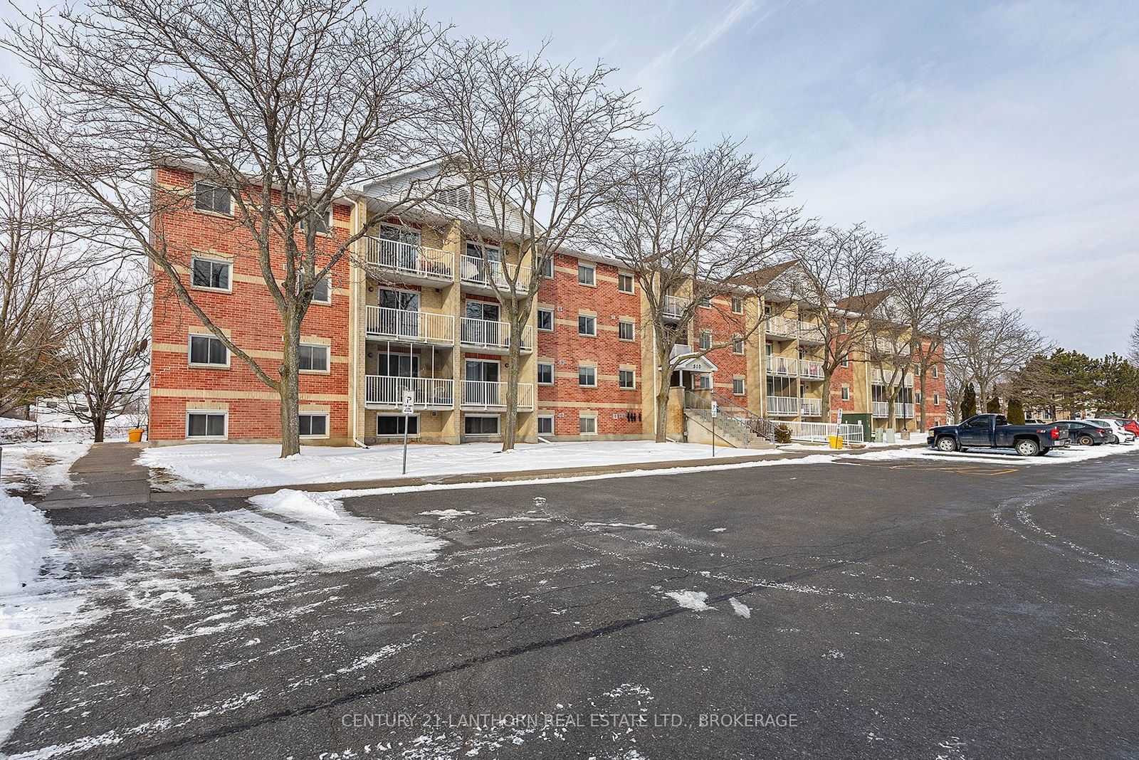 Condo for sale at 204-310 Kingsdale Avenue, Kingston, East Gardiners Rd, K7M 8S1 - MLS: X11959076