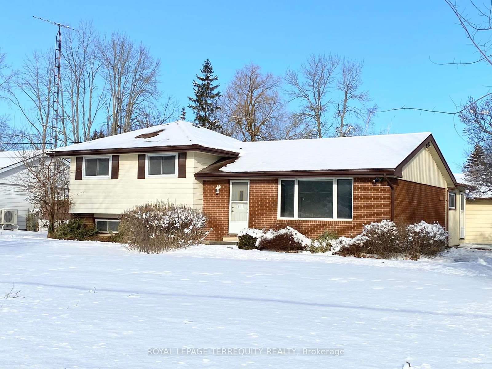 Detached House sold at 7 Jeffrey Drive, Quinte West, K8V 5P8 - MLS: X11959156