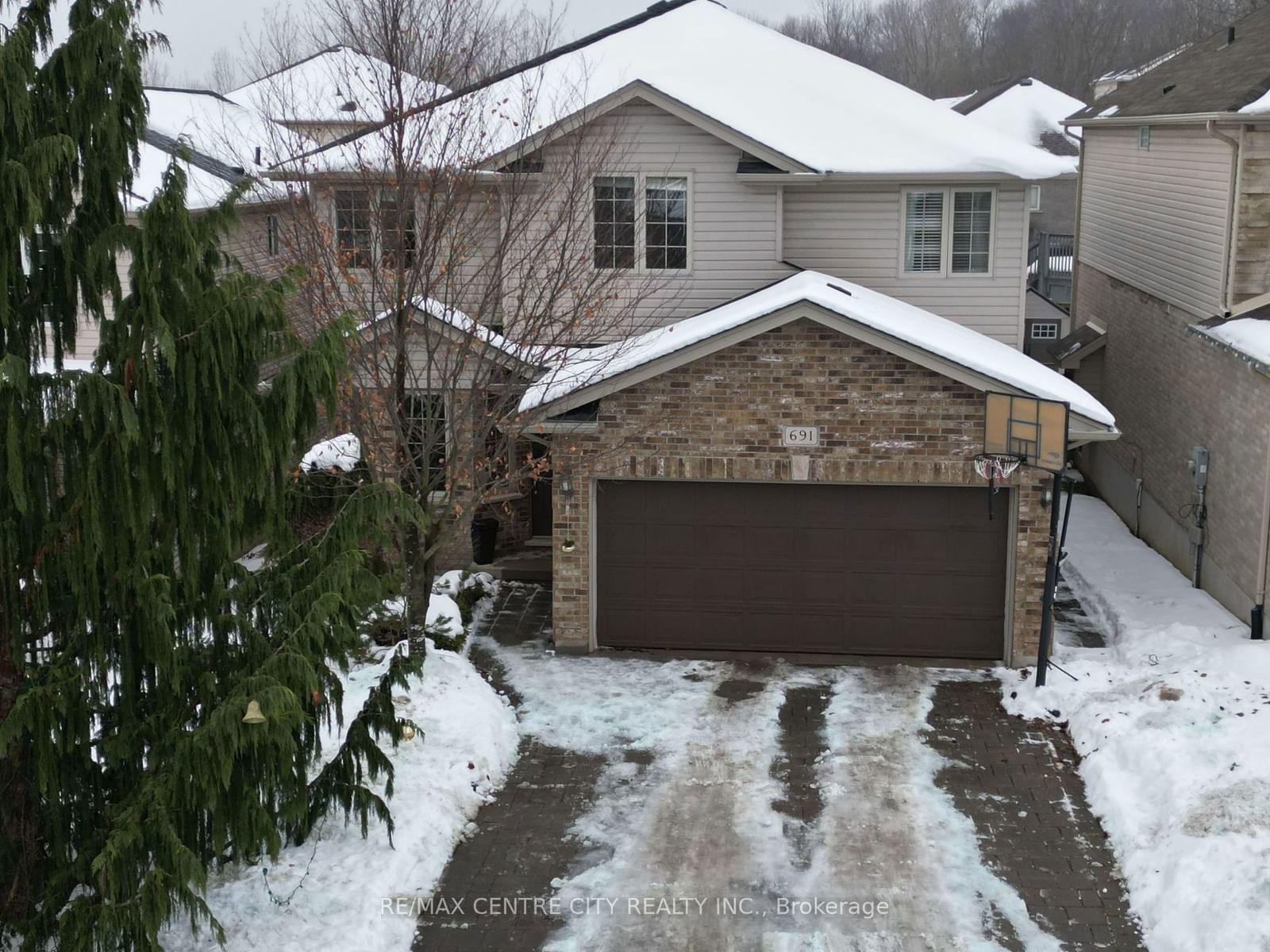 Detached House for sale at 691 Clearwater Crescent, London, North B, N5X 4J7 - MLS: X11959258