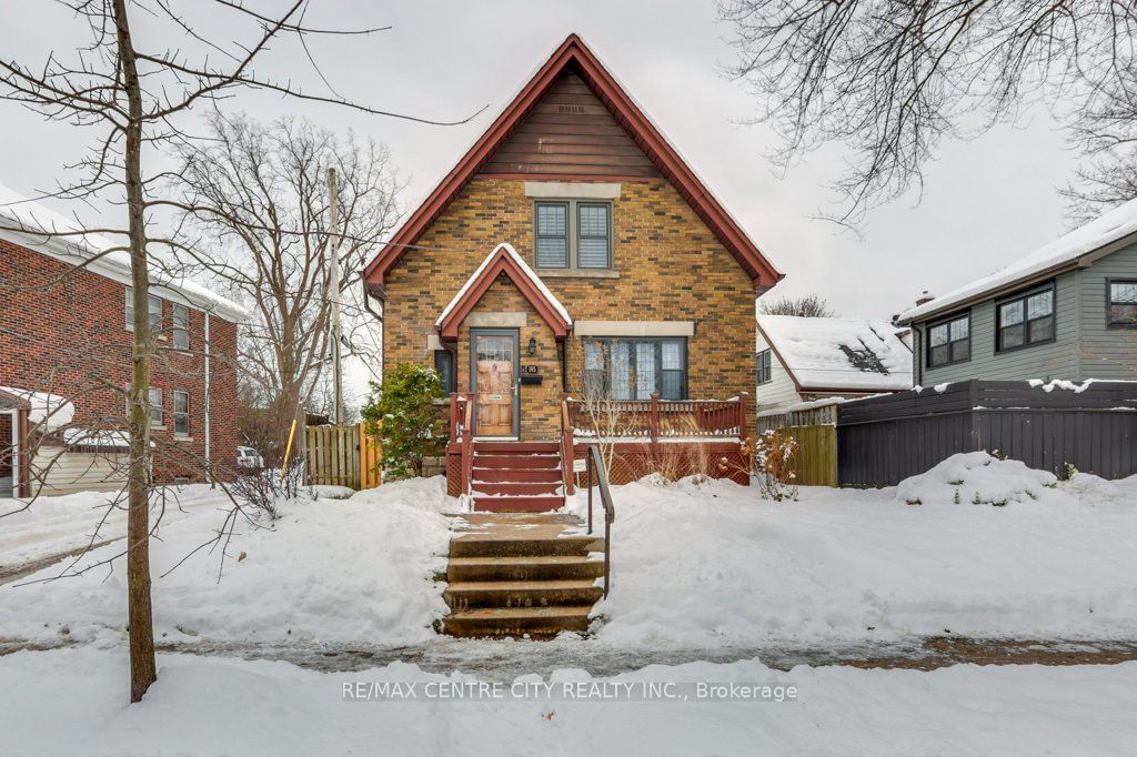 Detached House for sale at 105 Windsor Crescent, London, South F, N6C 1V9 - MLS: X11959359