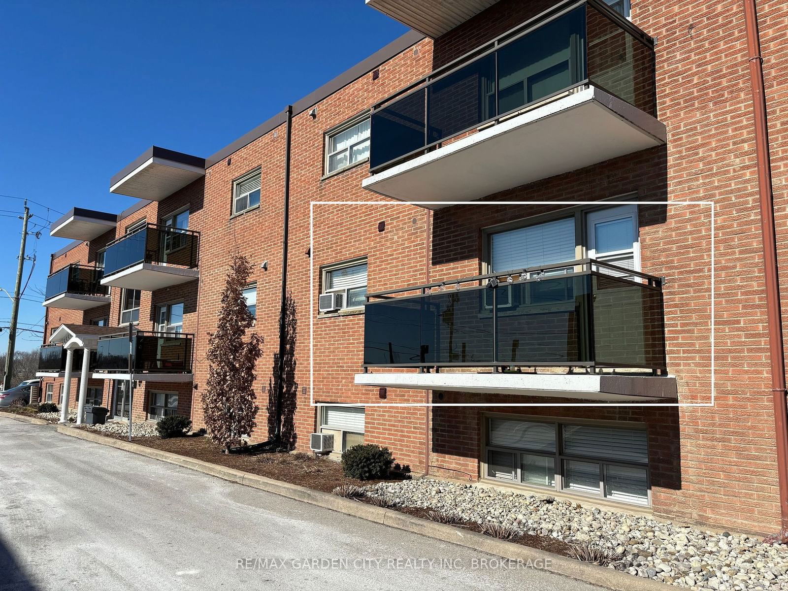 Condo for sale at 205-264 OAKDALE Avenue, St. Catharines, 456 - Oakdale, L2P 2K4 - MLS: X11959375