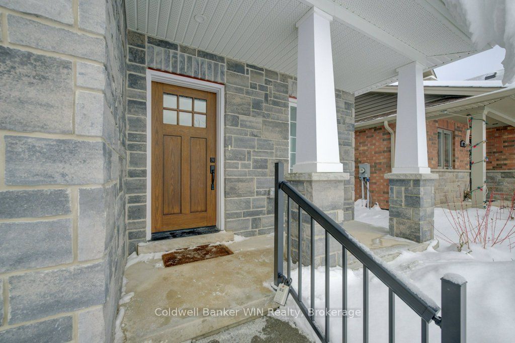 Semi-Detached House for sale at 119 Sarah Road, Wellington North, Mount Forest, N0G 2L2 - MLS: X11959470