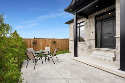 Unit 31 — 383 Daventry Way, Middlesex Centre - Komoka image-0-3