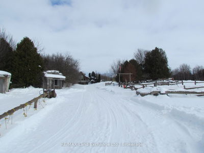 41073 LONDESBOROUGH RD 15 Rd, Central Huron - Hullett Twp image-0-1