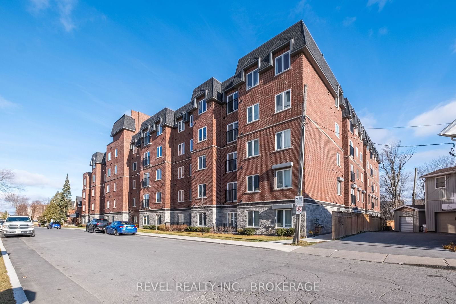 Condo for sale at 117-501 Frontenac Street, Kingston, East of Sir John A. Blvd, K7K 4L9 - MLS: X11960169