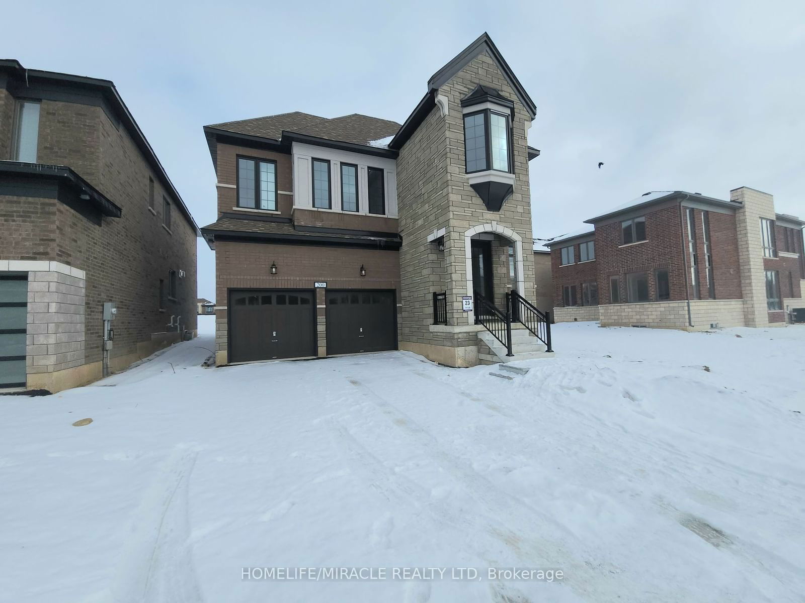 Detached House for sale at 200 Harwood Avenue, Woodstock, N4T 0P8 - MLS: X11960239