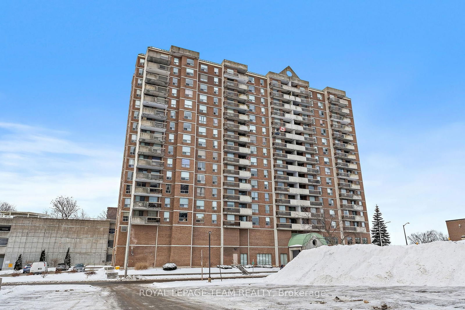 Condo for sale at 510-200 Lafontaine Avenue, Vanier and Kingsview Park, 3402 - Vanier, K1L 8K8 - MLS: X11960879