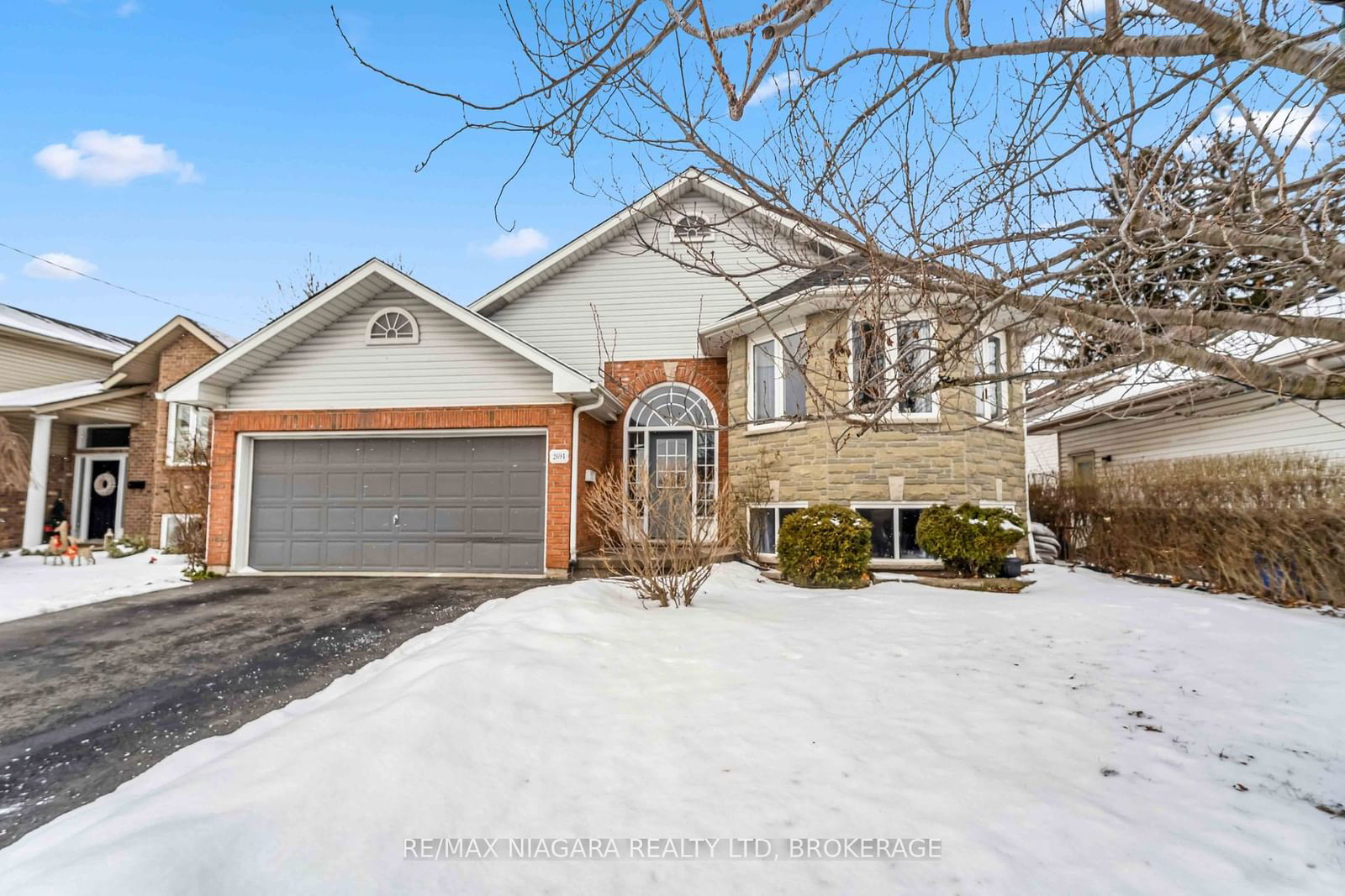 Detached House for sale at 2691 Portage Road, Niagara Falls, 205 - Church's Lane, L2J 2J4 - MLS: X11960883