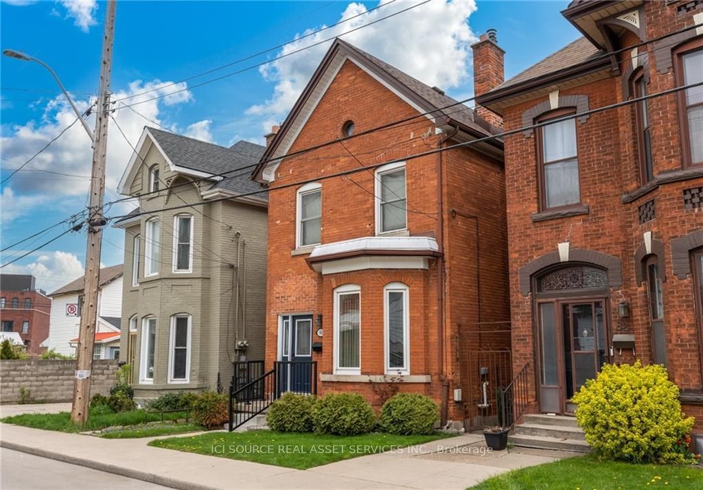 Building at 84 Magill Street, Hamilton, Strathcona