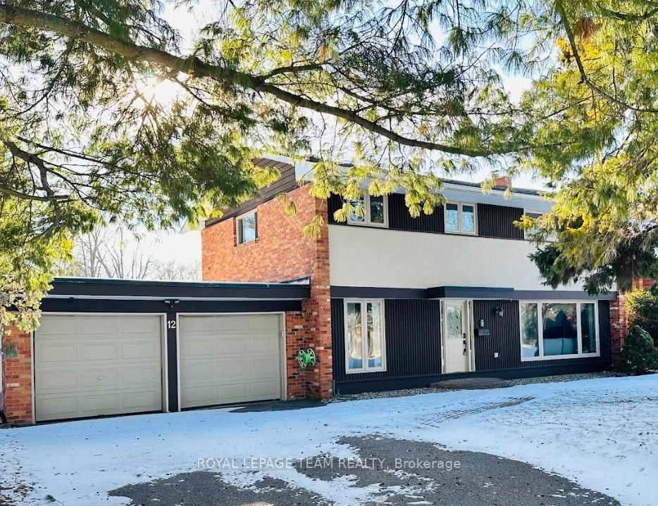 Building at 12 Pellan Crescent, Ottawa, Kanata - Beaverbrook