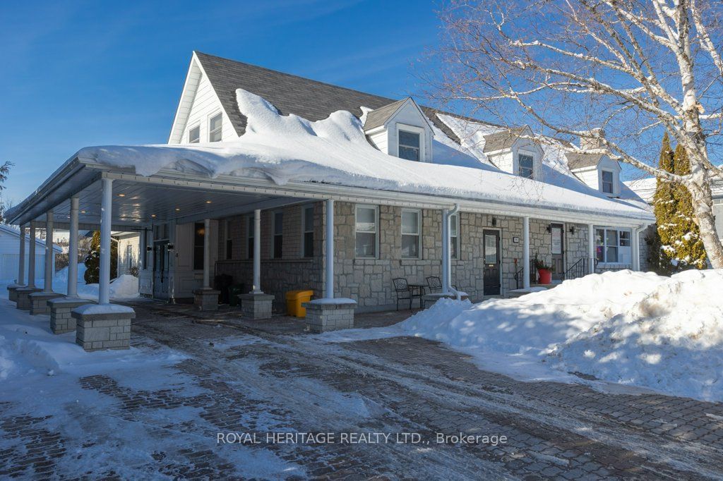 Detached House sold at 86 Main Street, Kawartha Lakes, Bobcaygeon, K0M 1A0 - MLS: X11961081