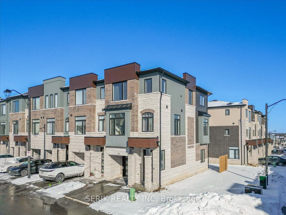 Townhouse for sale at 44-290 Equestrian Way, Cambridge, N3H 4R6 - MLS: X11961101