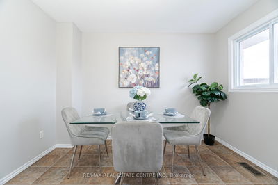 43 Markham Cres, Hamilton - Stoney Creek Mountain image-0-2
