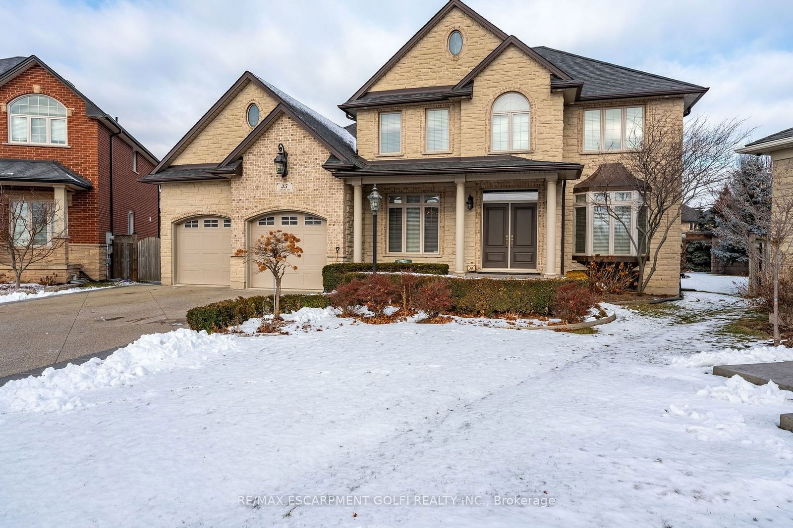 Detached House for sale at 35 Chiara Drive, Hamilton, Stoney Creek, L8E 2H1 - MLS: X11961232