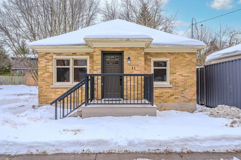 home for sale on 11 Esson Street