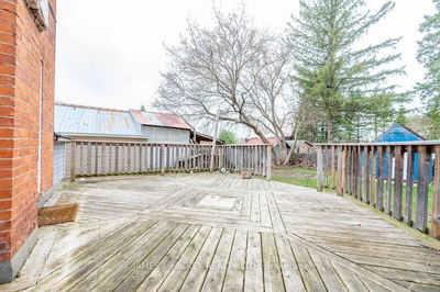 20 Main St, Chalk River - Chalk River and Laurentian Hills South image-0-2