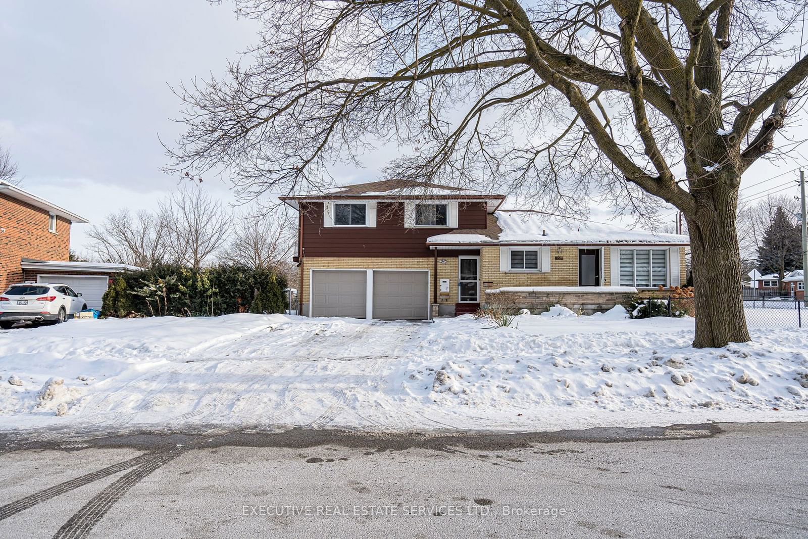 Detached House for lease at 155 Massey Avenue, Kitchener, N2C 1M6 - MLS: X11961581