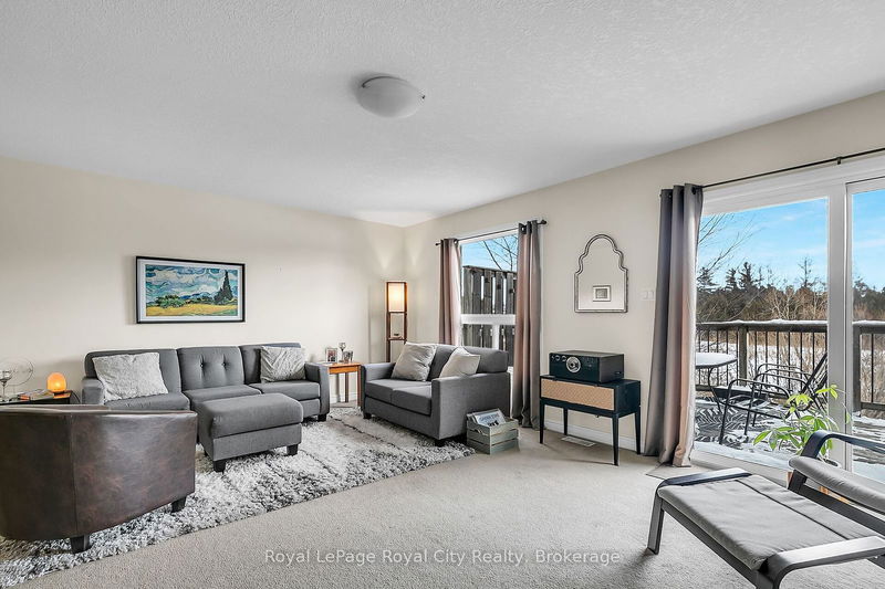 home for lease on 9-355 MACALISTER Boulevard
