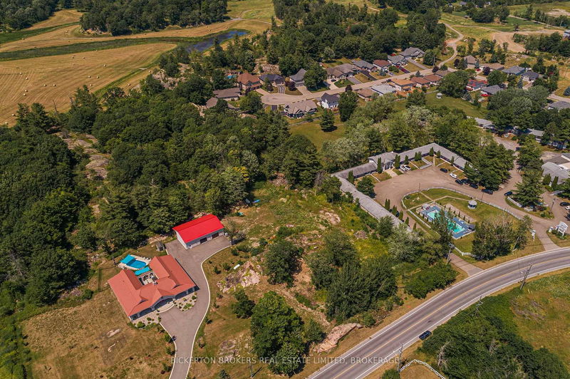 790 King St, Gananoque - Gananoque image-0-0