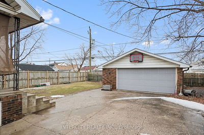 1571 Albert Rd, Windsor - Windsor image-0-2