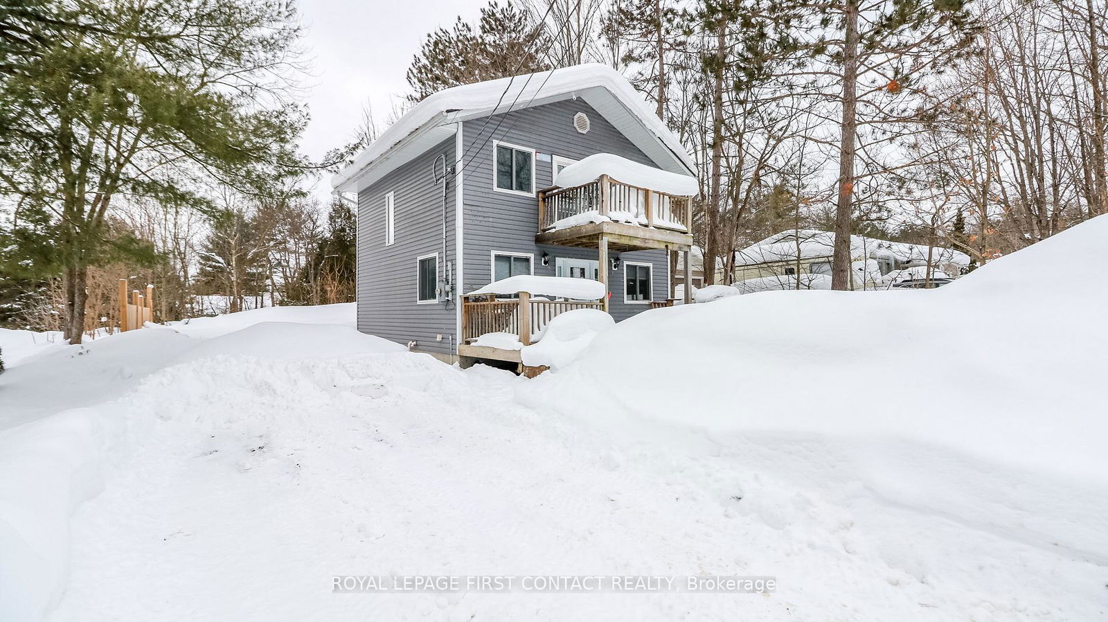 Detached House sold at 135 Hill Street, Gravenhurst, Muskoka (S), P1P 1R2 - MLS: X11961909