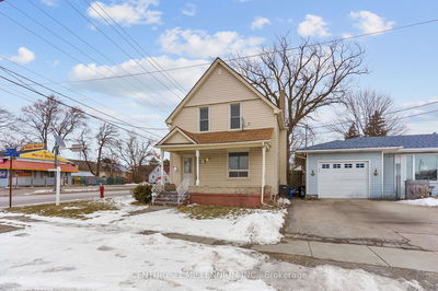 Detached House for sale at 21 Bridge Street, Port Colborne, L3K 2G9 - MLS: X11961916