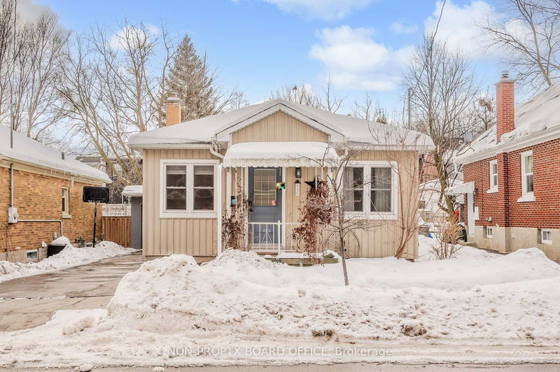 home for sale on 15 Esson Street