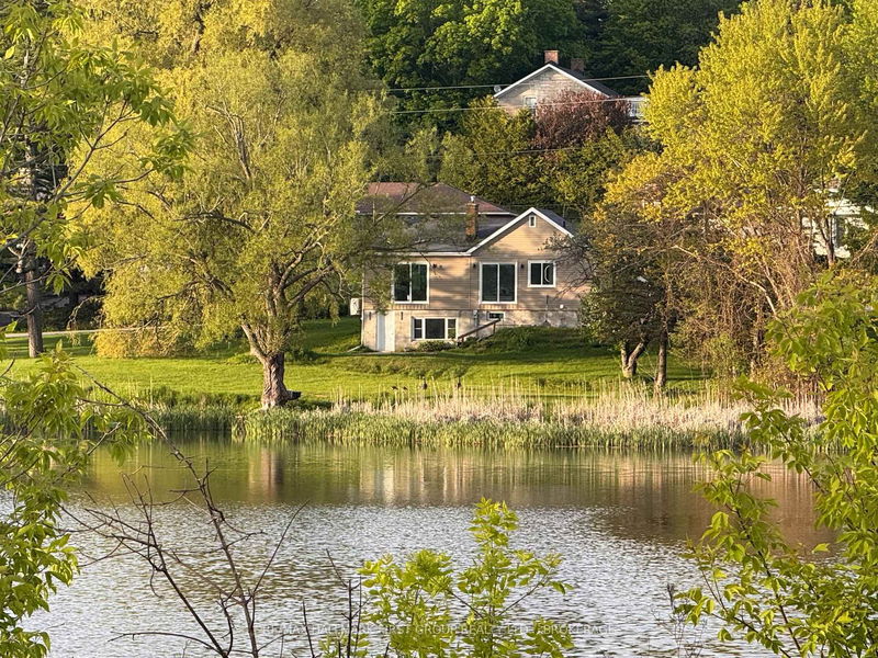 757 Hillview Rd, Kingston - South of Taylor-Kidd Blvd image-0-0