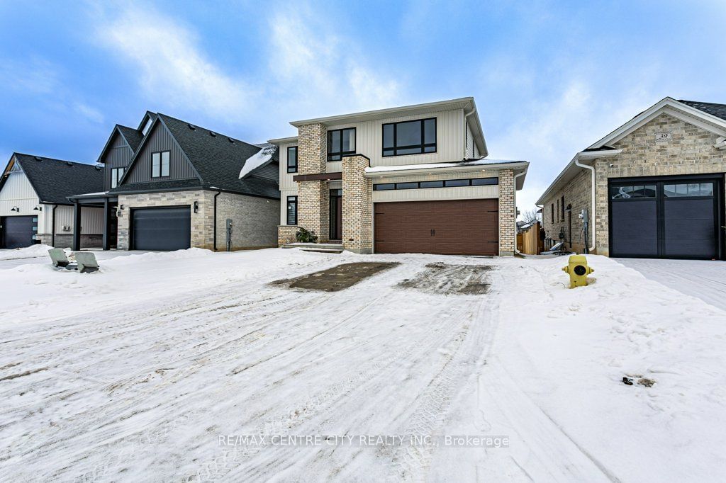 Detached House for sale at 51 Briscoe Crescent, Strathroy-Caradoc, NE, N7G 4E1 - MLS: X11962248