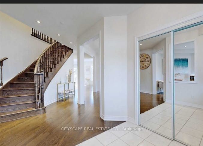 Detached House sold at 4 Rosebrugh Avenue, Cambridge, N3H 0B5 - MLS: X11962712