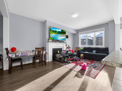 1126 Edinburgh Dr, Woodstock - North image-0-3