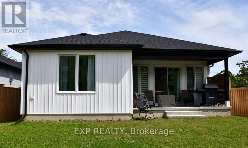 207 Essex St, Sarnia, N7T 0C2 | Image 2