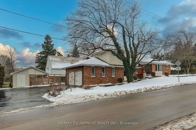 3570 Rittenhouse Rd, Lincoln -  image-0-1