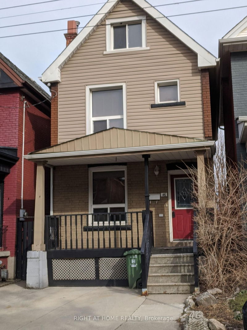 home for lease on 46 Stirton Street