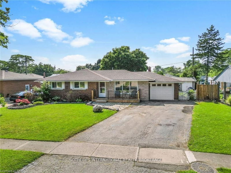 home for sale on 17 Clearview Heights