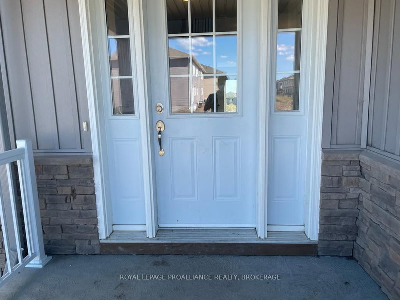 31 Brennan Cres, Bissett Creek, K0H 2H0 | Image 2