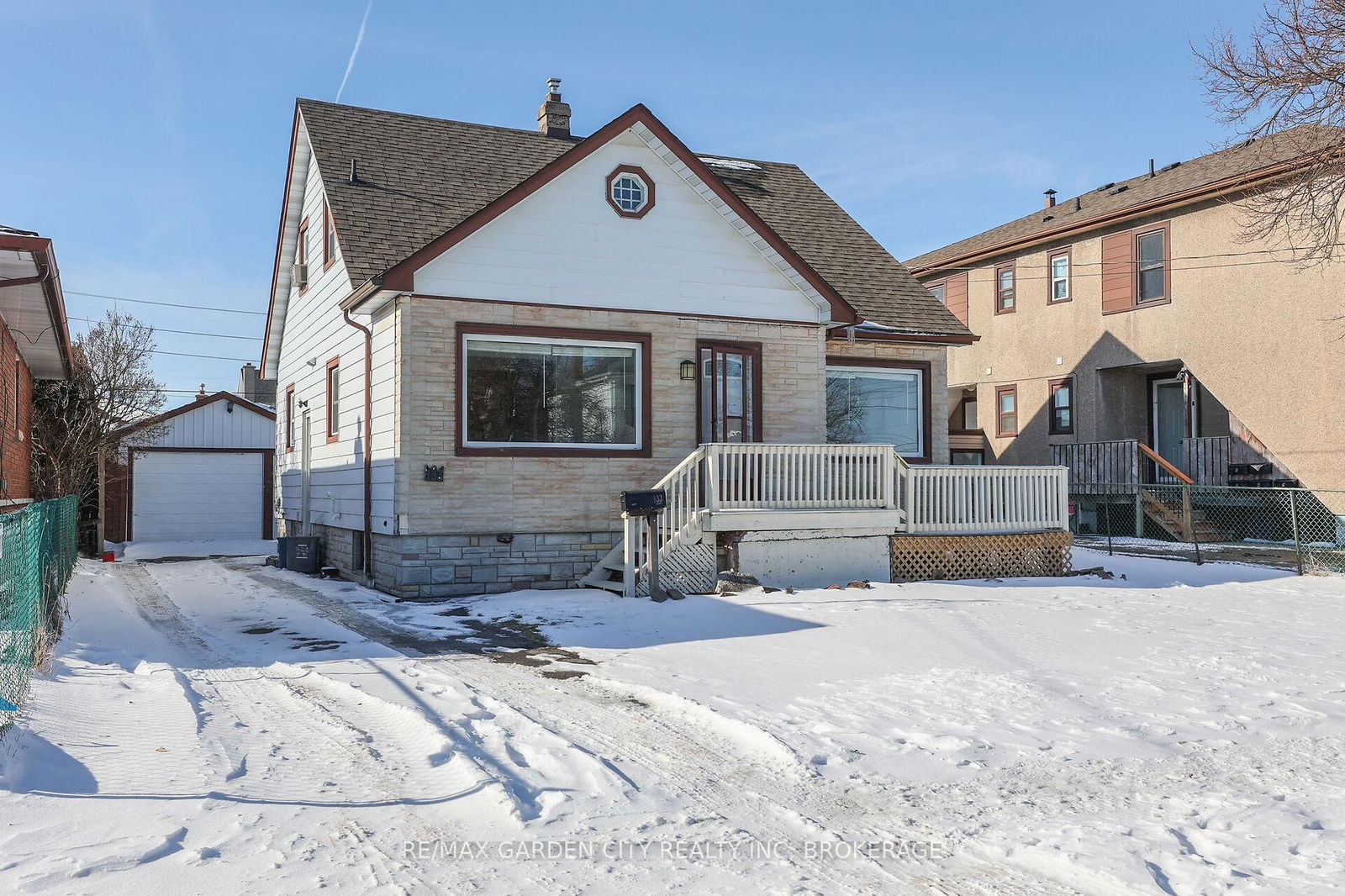 Detached House sold at 133 Lyons Avenue, Welland, Lincoln/Crowland, L3B 1M3 - MLS: X11963625