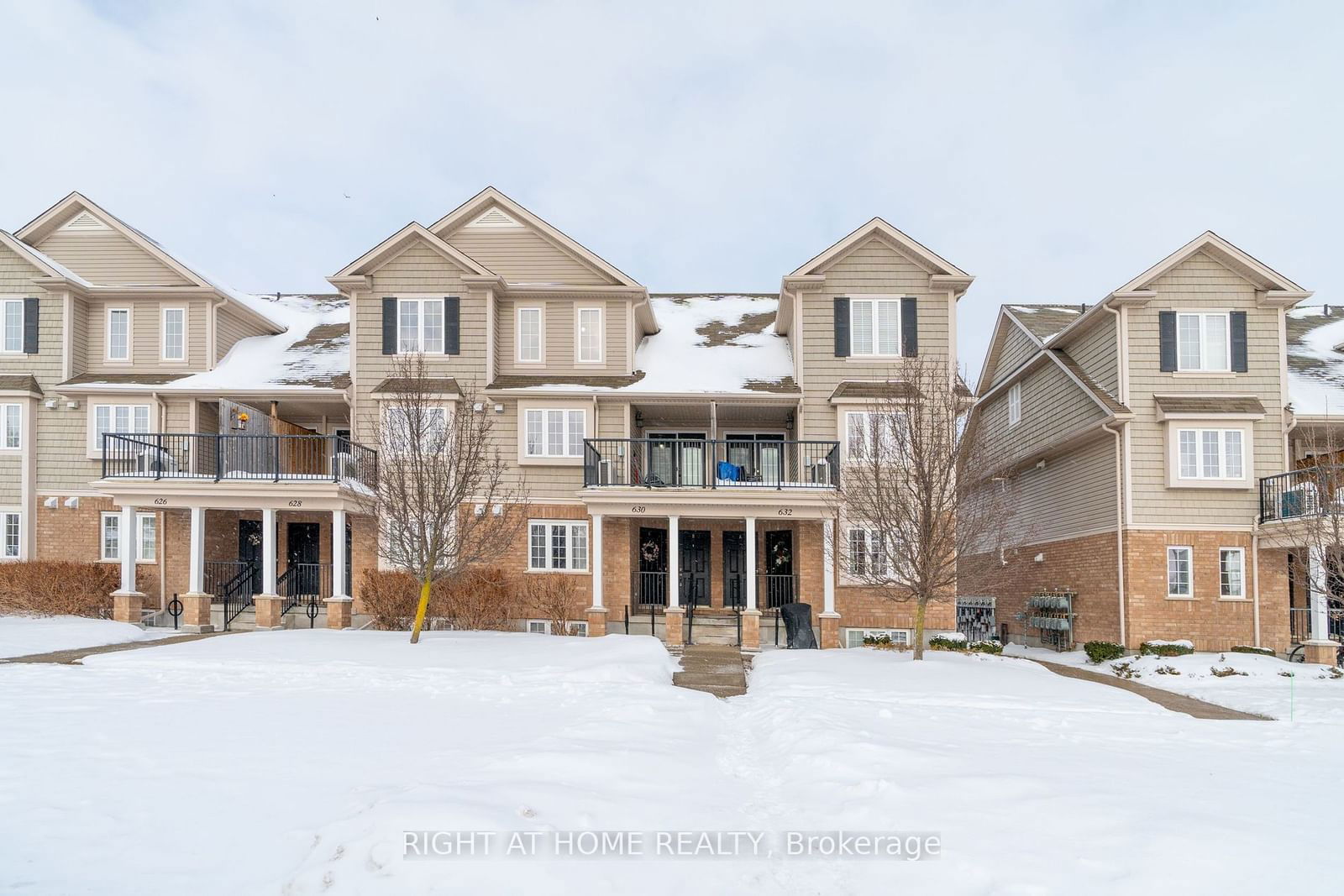 Townhouse for sale at B-630 Woodlawn Road, Guelph, Brant, N1E 0K4 - MLS: X11963687