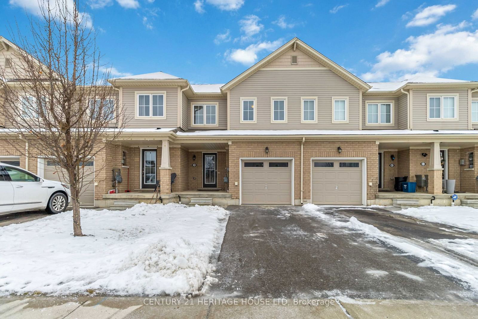 Townhouse sold at 39 Longboat Run, Brantford, N3T 0P3 - MLS: X11963797