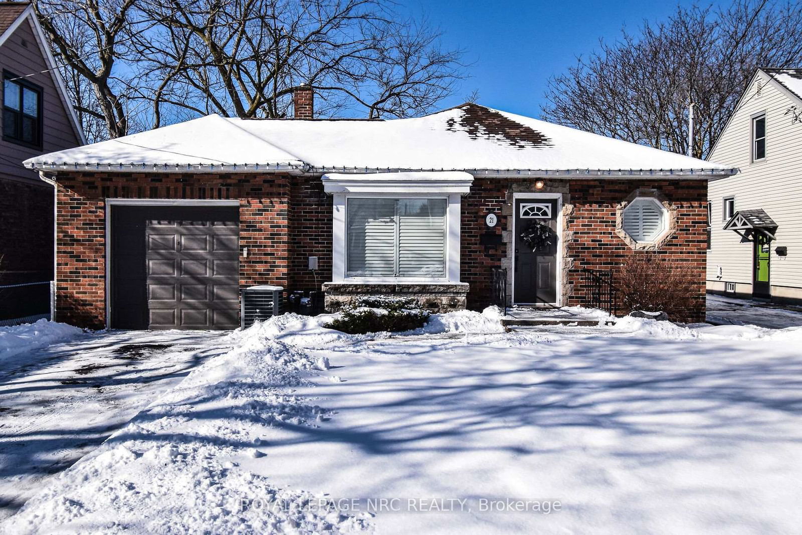 Detached House sold at 21 Cameron Road, St. Catharines, E. Chester, L2P 3E1 - MLS: X11963879