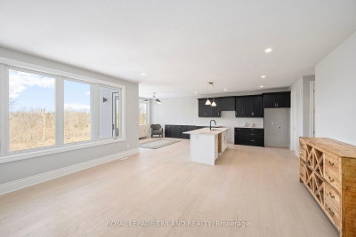 Unit 5 — 2835 Sheffield Place — photo 6