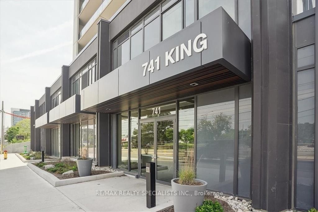 Condo for lease at 805-741 King Street, Kitchener, N2G 0E9 - MLS: X11964002